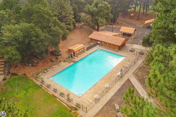 17301 Silver Spur Dr, Tuolumne, CA 95379